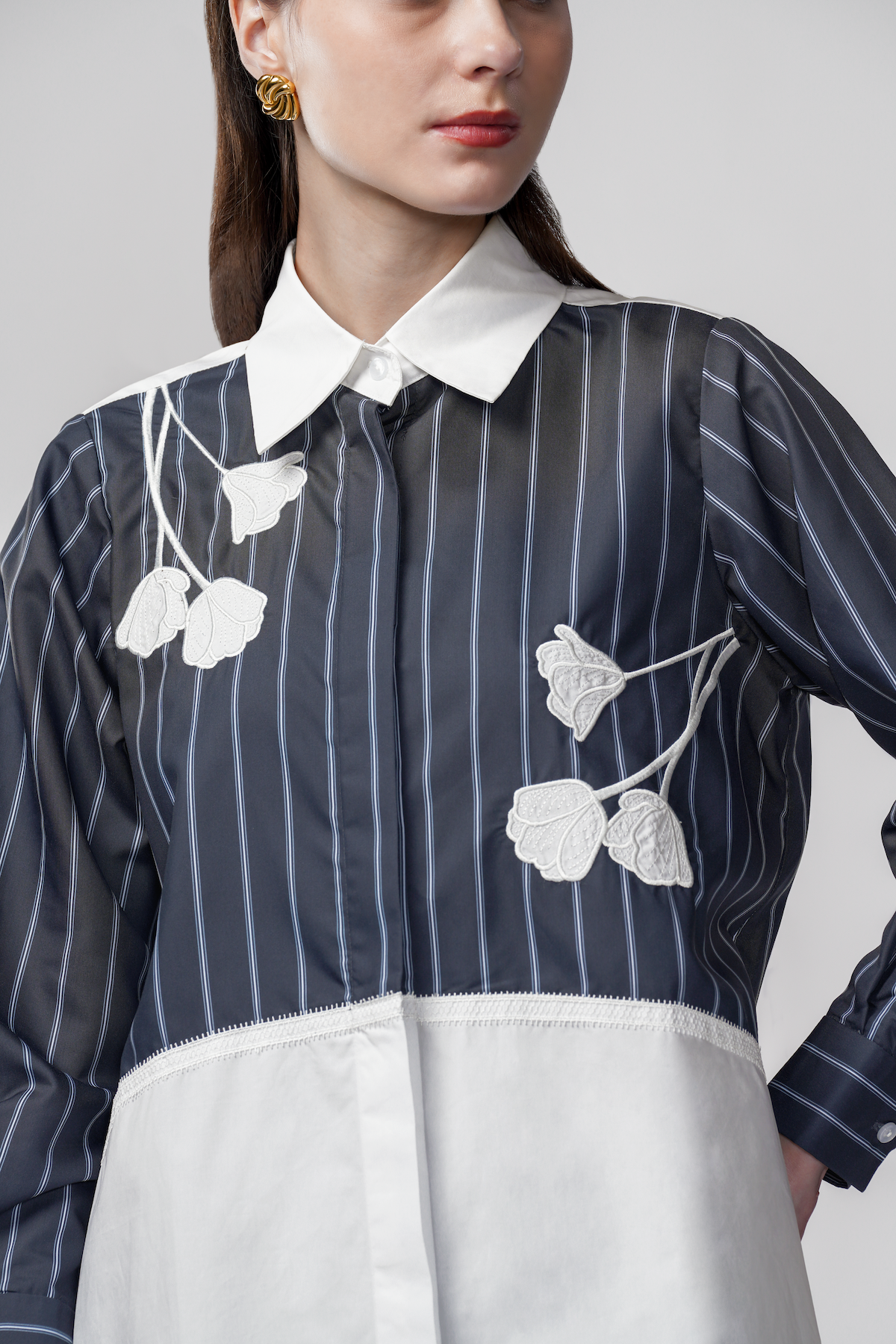 Viela Embroidery Shirt - Stone