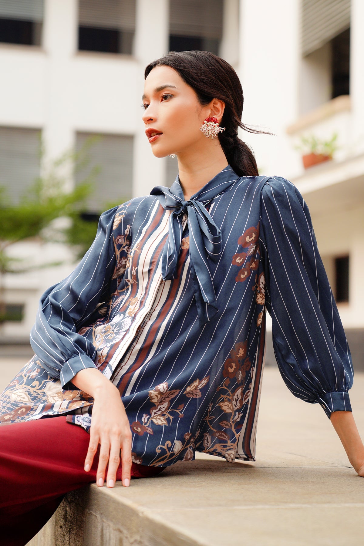 Amona Shirt With Tied Bow - Navy