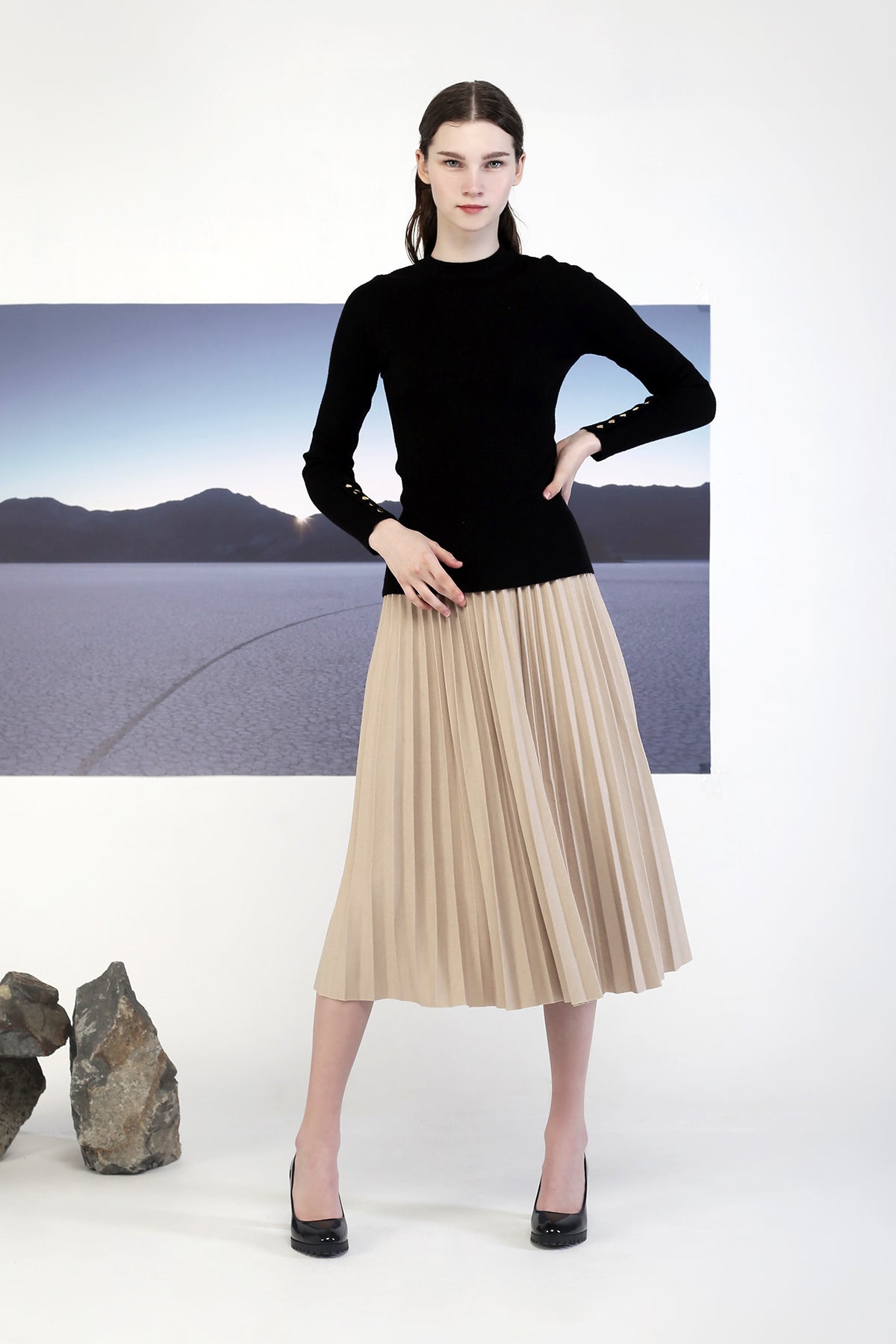 Pleats Me Skirt Beige