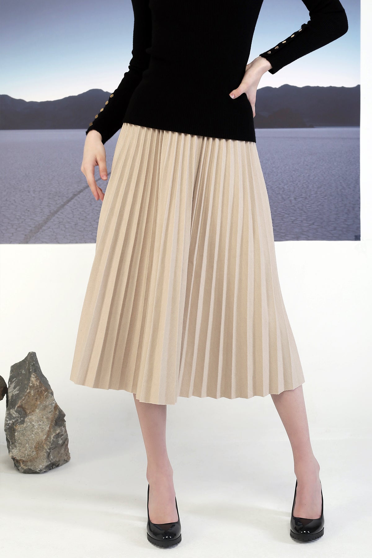 Pleats Me Skirt Beige