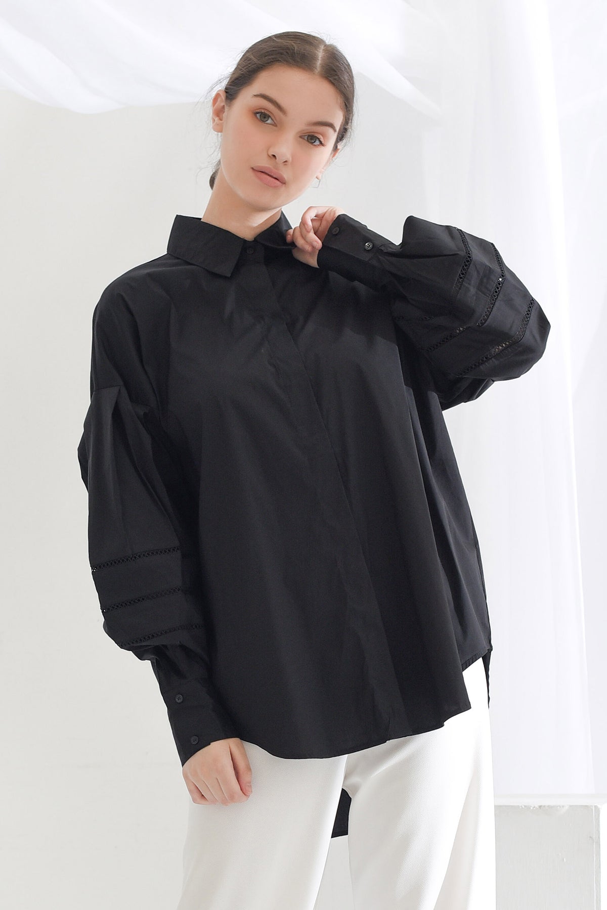 Black Rere Shirt