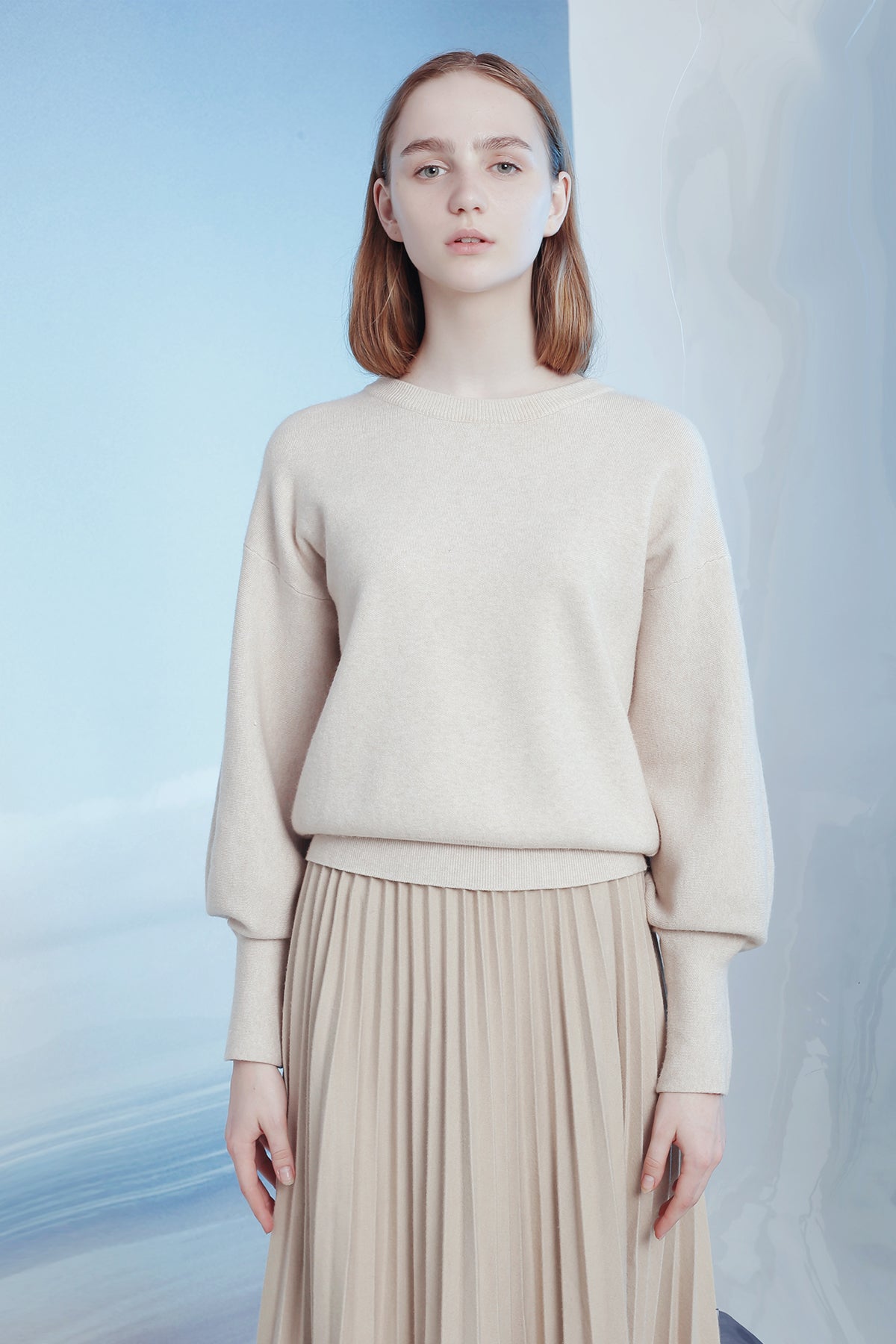 Knitted Top with Volume Sleeve Beige