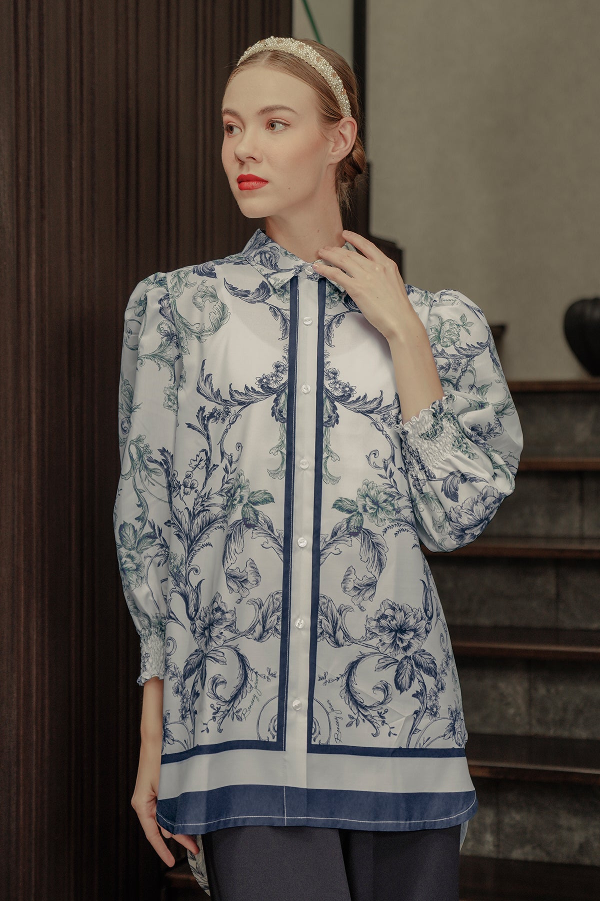 Chinoiserie Puffy Tunic - Navy