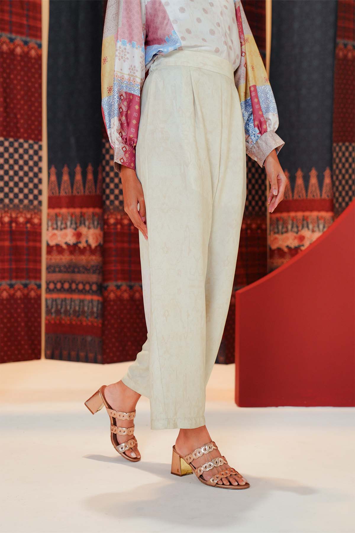 Benang Pelangi Lomar Pants - Ivory