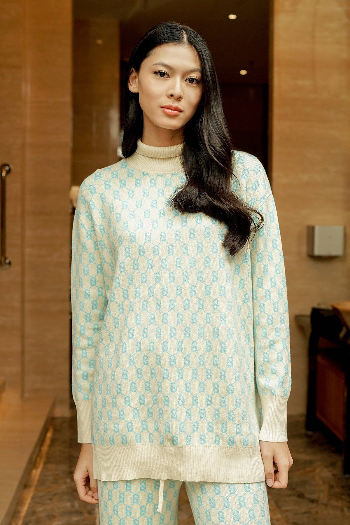 Signature Comfy Sweater - Light Blue