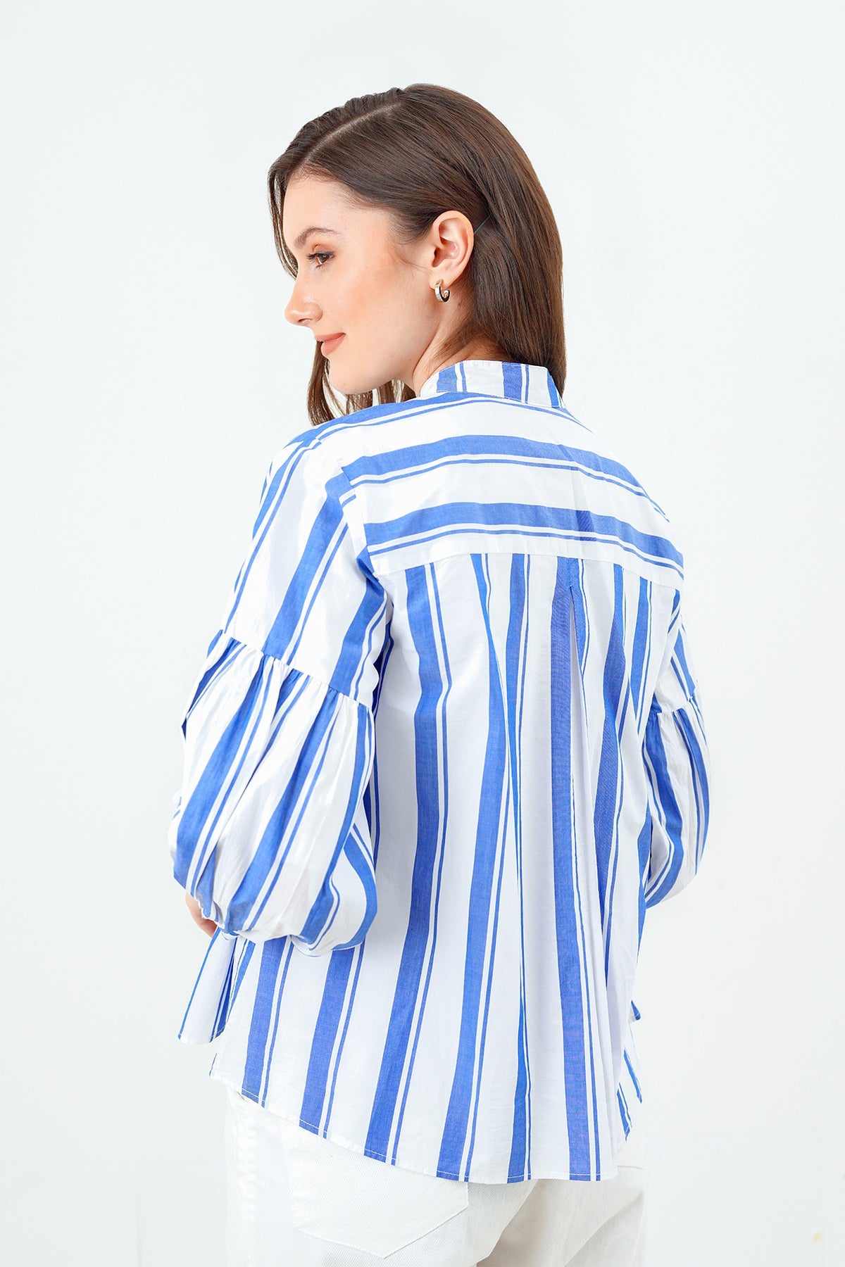 Cera Shirt - White/Blue