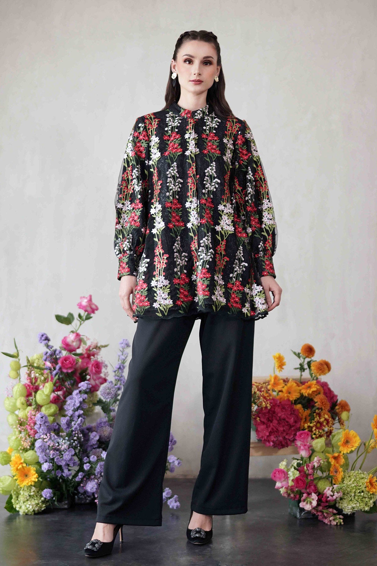 Embroidery Lace Blouse with Puff Sleeve - Red