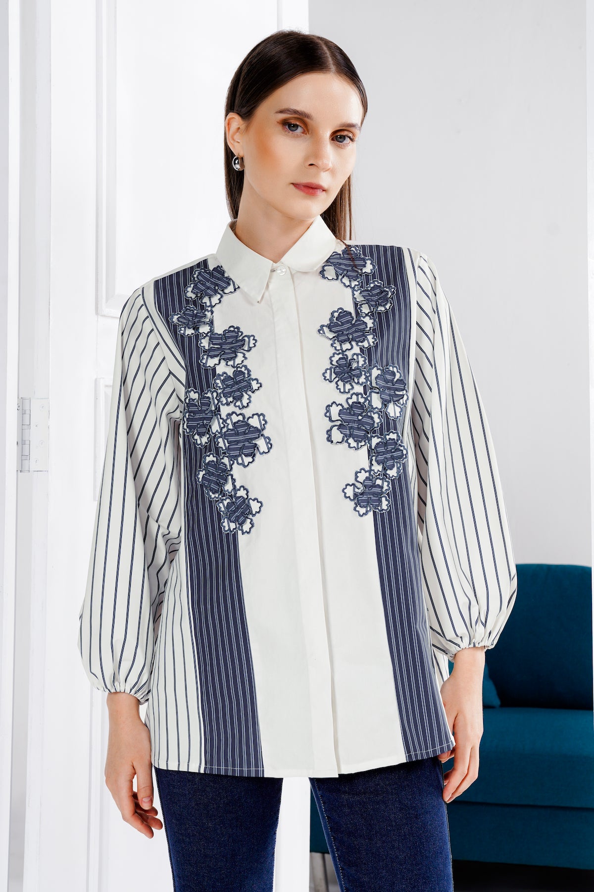 Estelle Embroidery Shirt - White