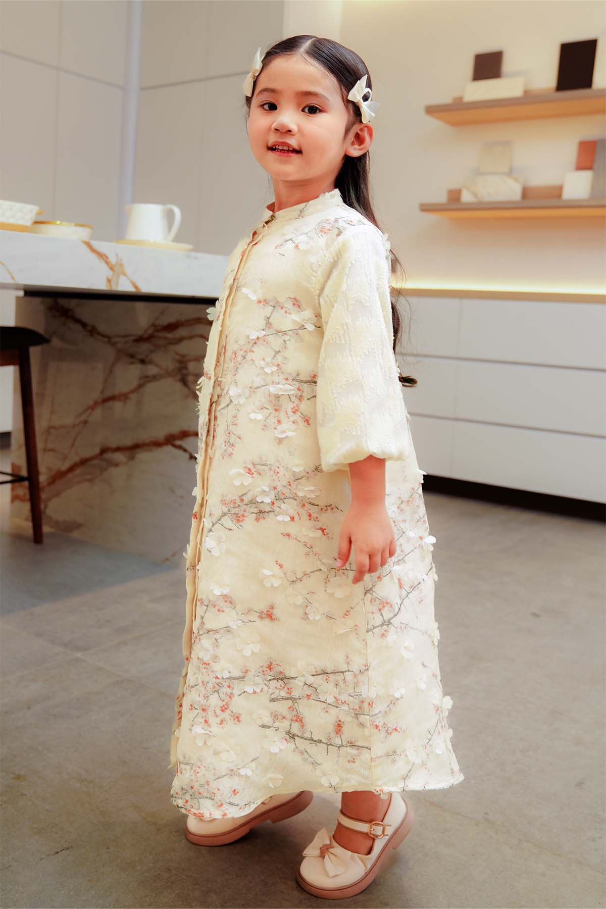 Kids cream dress 2025