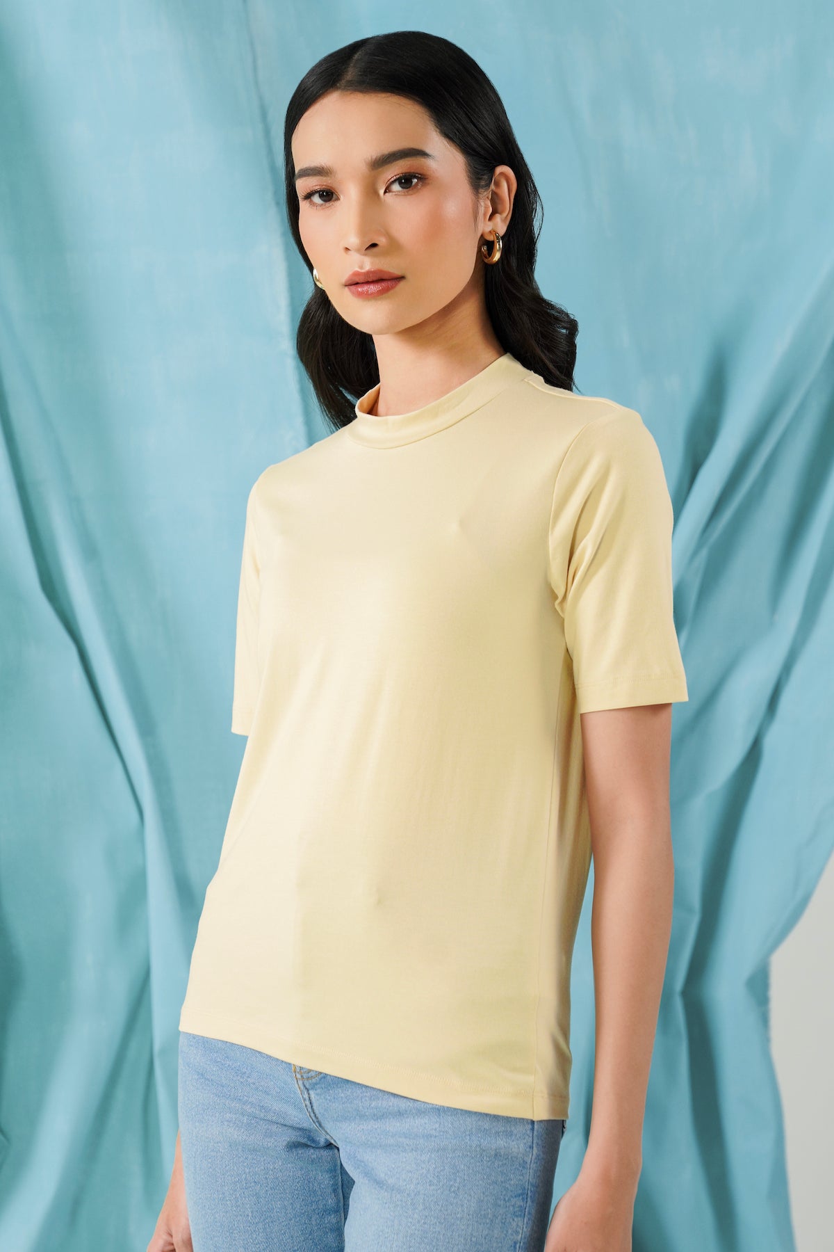 Highneck T-Shirt - Creme Brulee