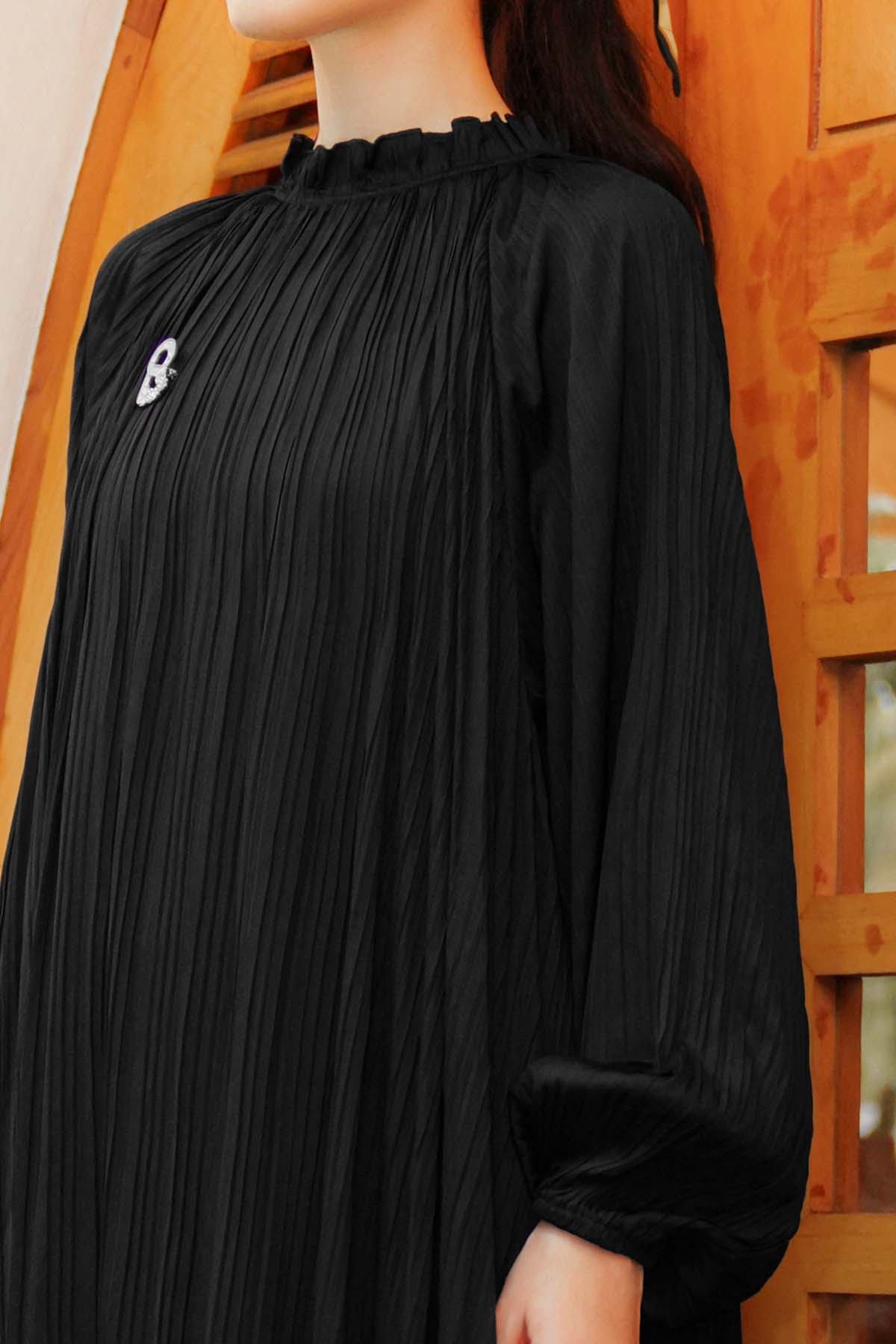 Pleated Long Dress - Black