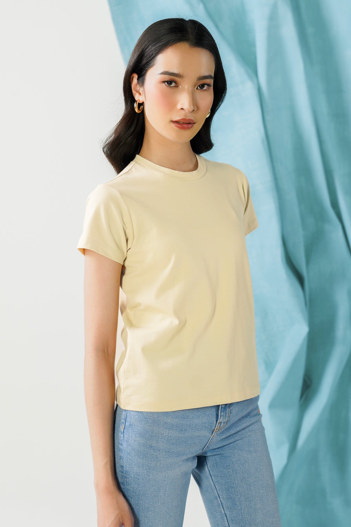 Round T-Shirt - Creme Brulee