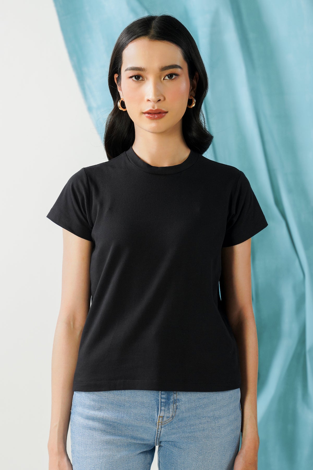 Round T-Shirt - Jet Black