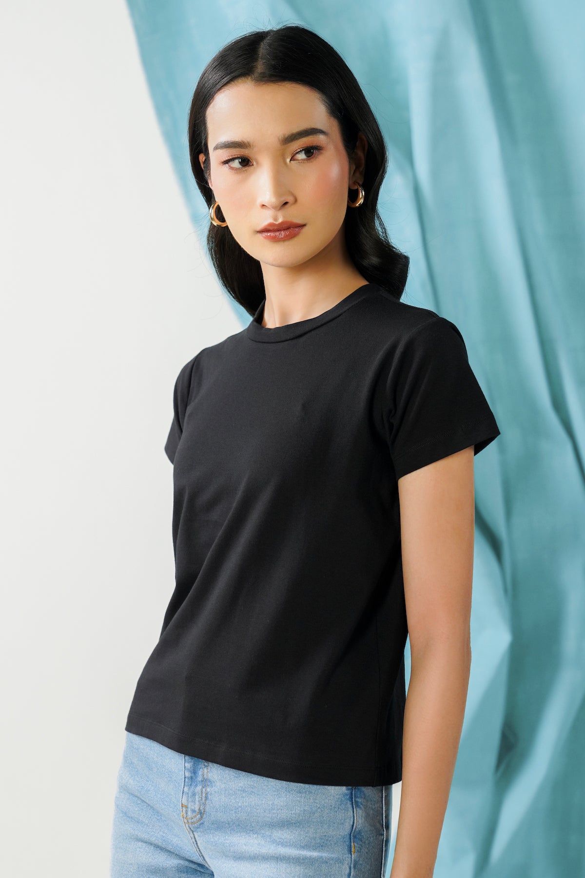 Round T-Shirt - Jet Black