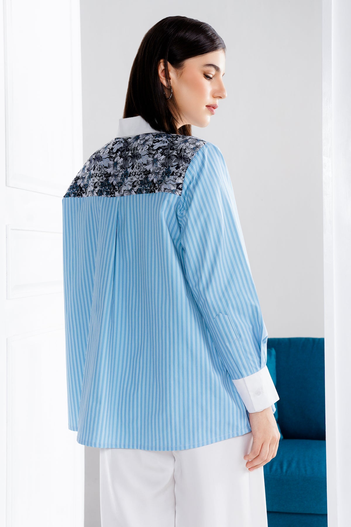 Serena Jacquard Shirt - Sky Blue