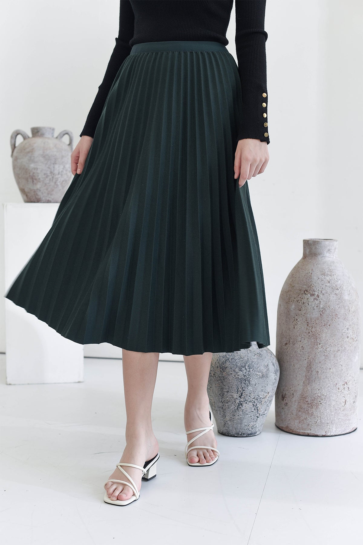 Pleats Me Skirt Green