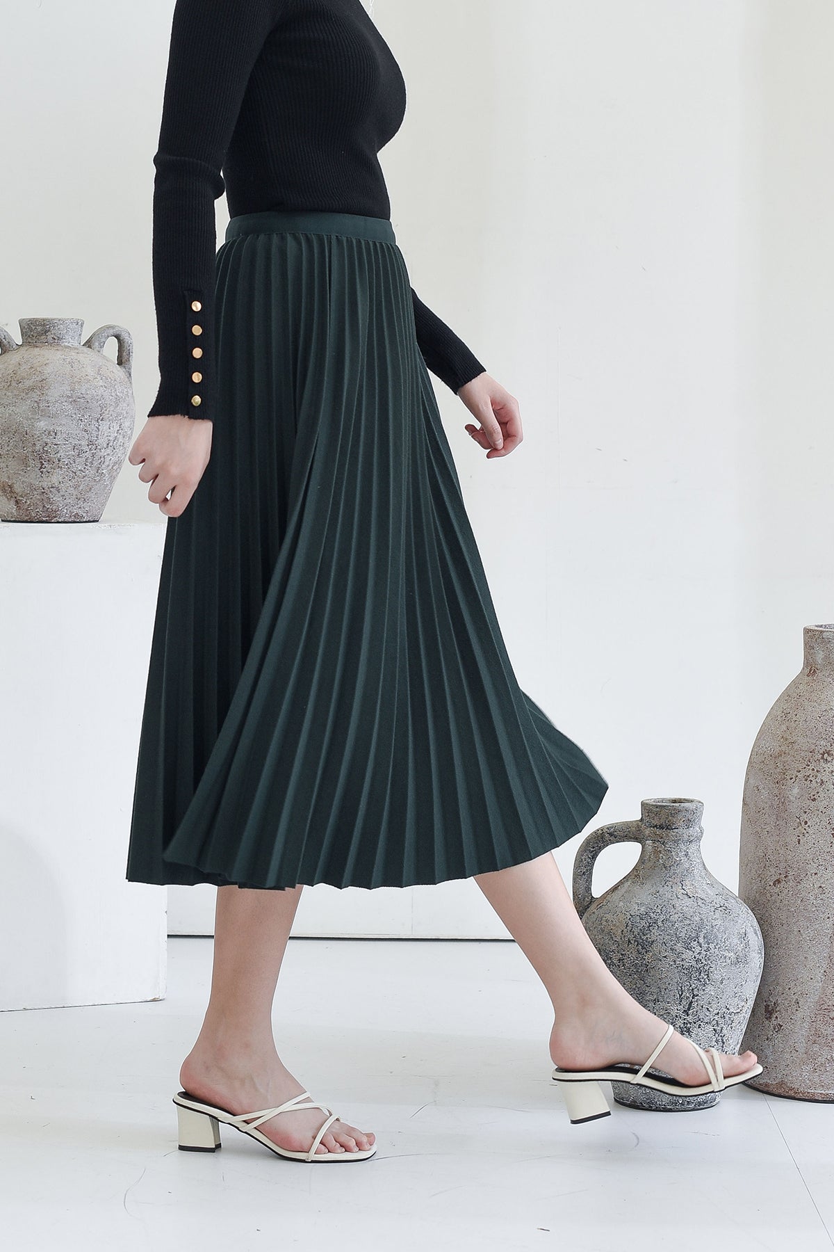 Pleats Me Skirt Green