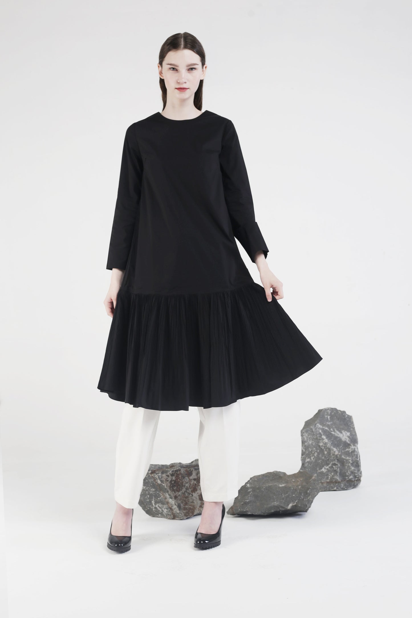 Shara Pleated Dress Black