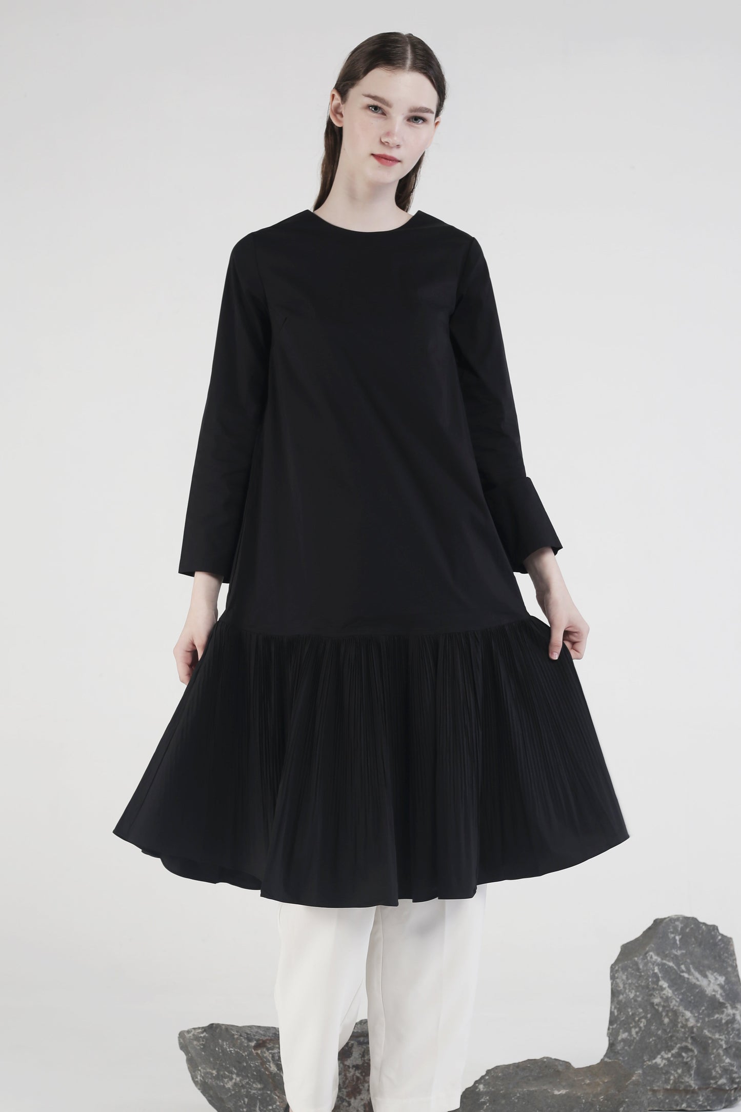 Shara Pleated Dress Black