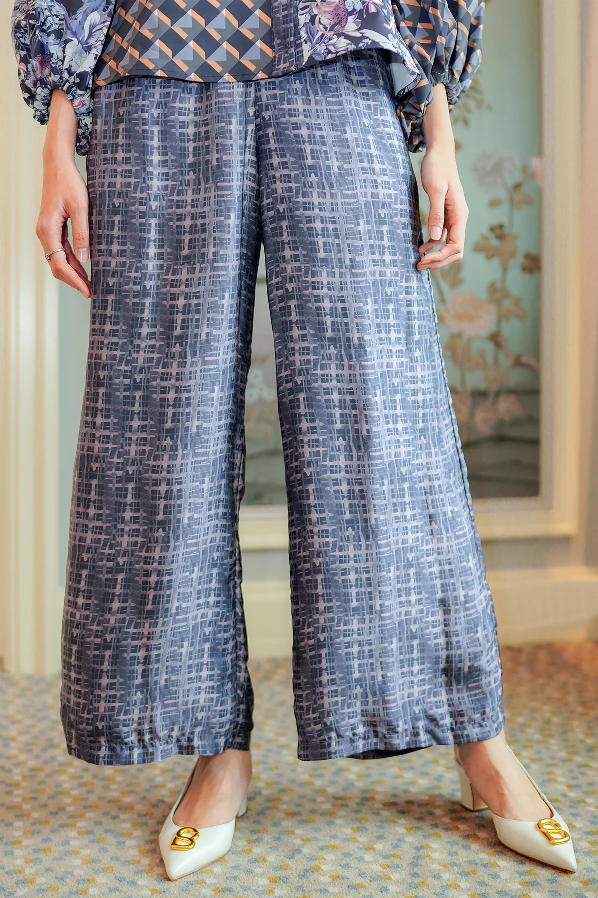 Wonderful Harmony Geometric Pants - Navy